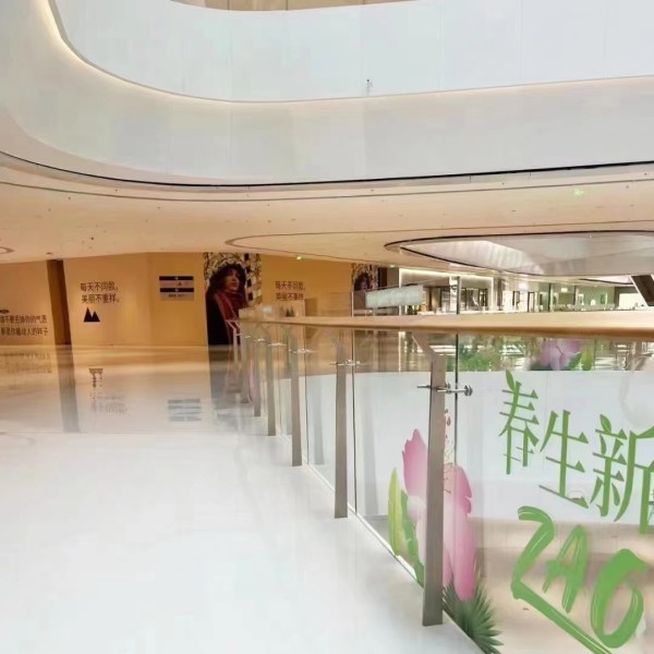 不銹鋼卡玻璃護欄